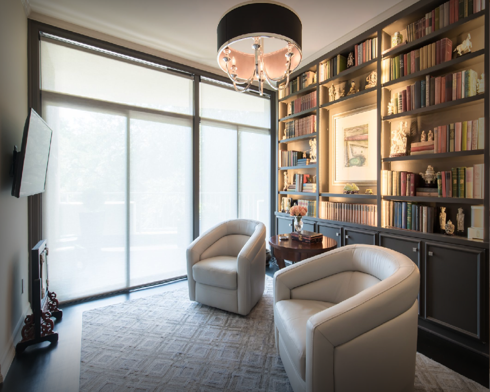 Bright and open-plan condo living room with city views